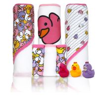 9pc Hooded Towel w/ Washcloth & 3 Bath Toys Set: Pink Duck 